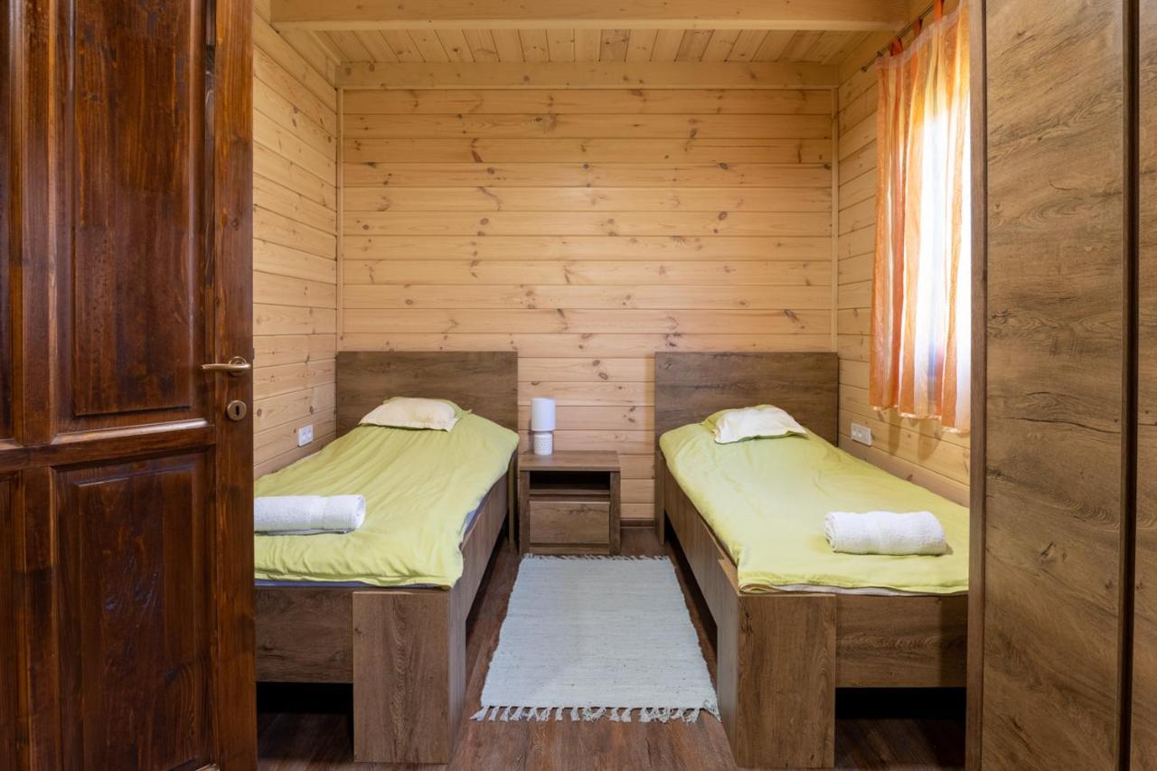 Janoshalma Kiraly Lovastanya Panzio Bed & Breakfast エクステリア 写真